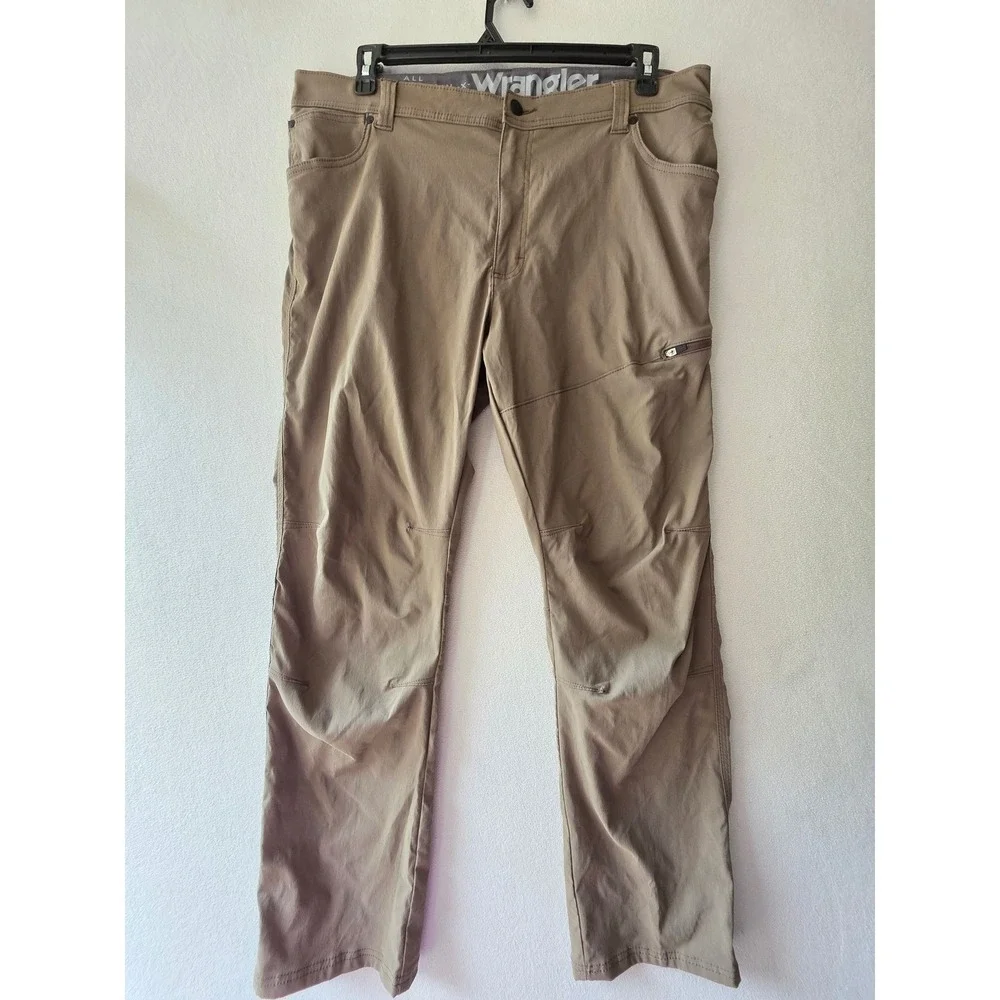 Wrangler ATG All Terrain Gear Mens 38x30 Khaki Nylon Stretch Hiking Pants